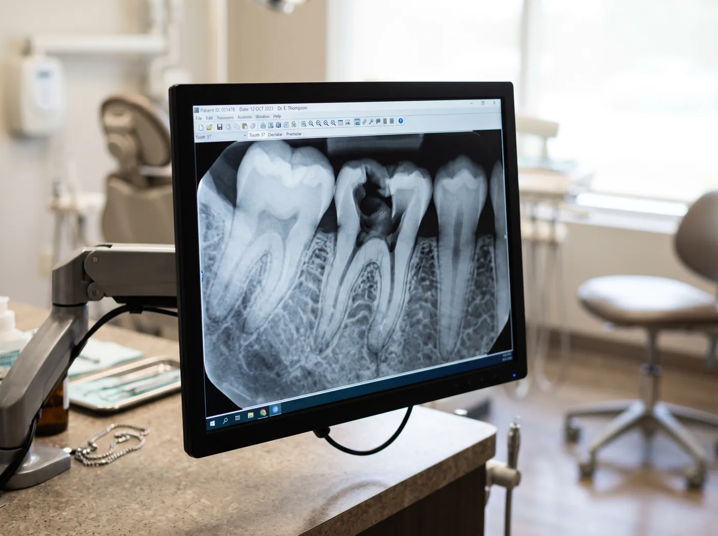 What if a tooth hurts right now at Omni Dental in Arlington Heights, IL