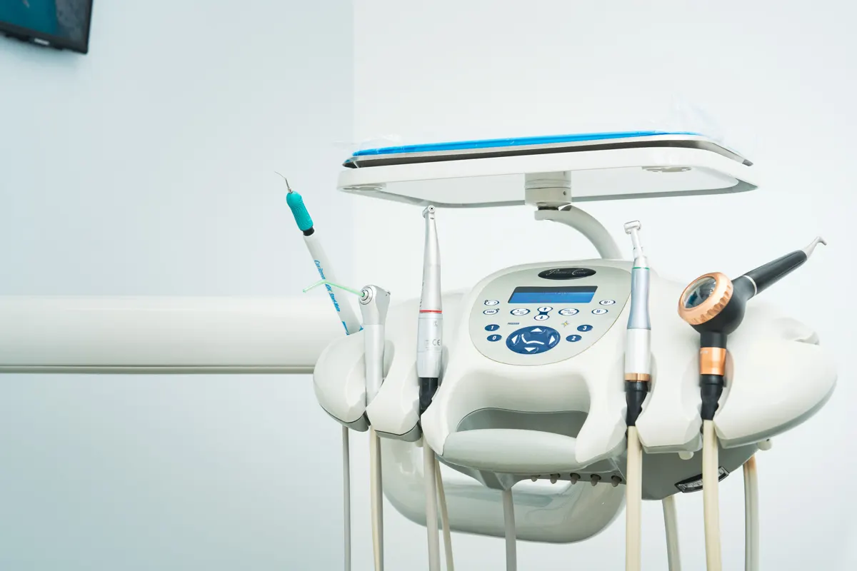 Laser dental treatment at Omni Dental in Arlington Heights, IL
